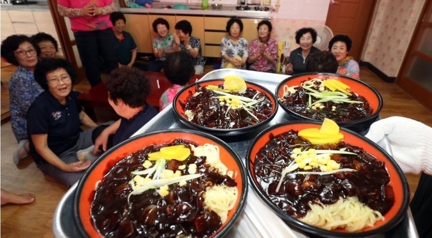 짜장면(남한) VS 자장미엔(중국) VS 된짜장(북한) – RFA 자유아시아방송 짜장면(남한) VS 자장미엔(중국) VS 된짜장(북한)
