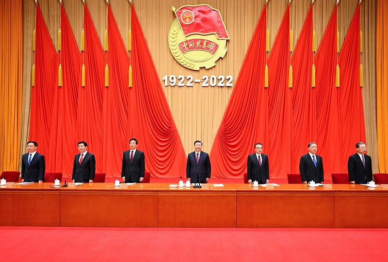 中共中央政治局全体常委2022年5月10日出席在北京人民大会堂举行的庆祝中国共青团成立一百周年活动(Xinhua Via AP)