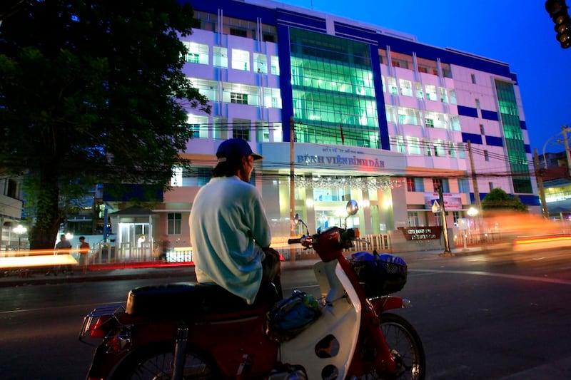 2007-04-23T120000Z_339357495_GM1DVCJWBZAA_RTRMADP_3_VIETNAM-HOSPITAL-PRIVATISATION.JPG