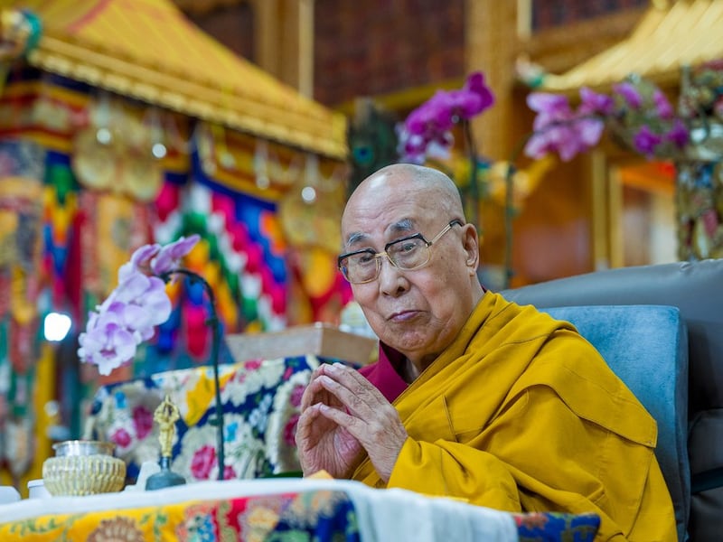 ༧གོང་ས་མཆོག་གིས་བལ་བོད་ས་མཚམས་སུ་ཆུ་ལོག་གི་དོན་རྐྱེན་ཕོག་པ་ཚོར་ཐུགས་གསོ་མཛད་འདུག