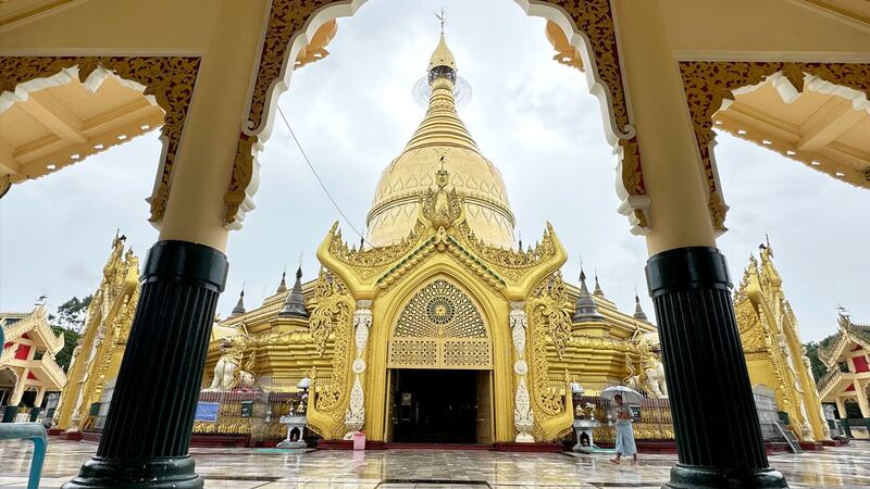 ရန်ကုန်မြို့ရှိ မဟာဝိဇယစေတီကို ၂၀၂၃ ခုနှစ်၊ ဇူလိုင်လ ၂၆ ရက်နေ့က တွေ့ရစဉ်။ (Photo: RFA)