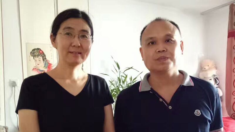 709大抓捕後,余文生(右)除擔任被捕律師的辯護人外,還積極營救和聲援被捕同道;709律師王宇(左)被軟禁在內蒙老家期間,余文生曾前往探望王宇。(吳亦桐提供/ 2016年10月)