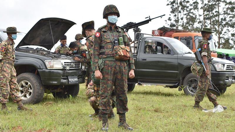 army-shan.jpg