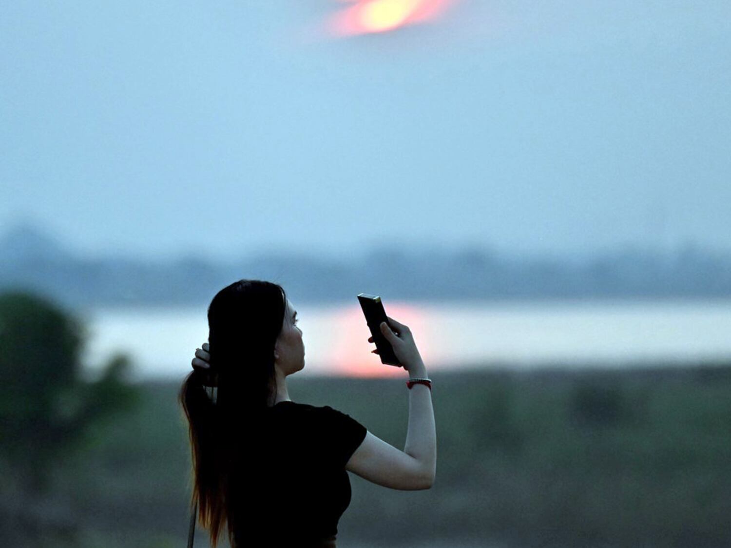 Lao police stop 3 women from boarding flight to China in trafficking case