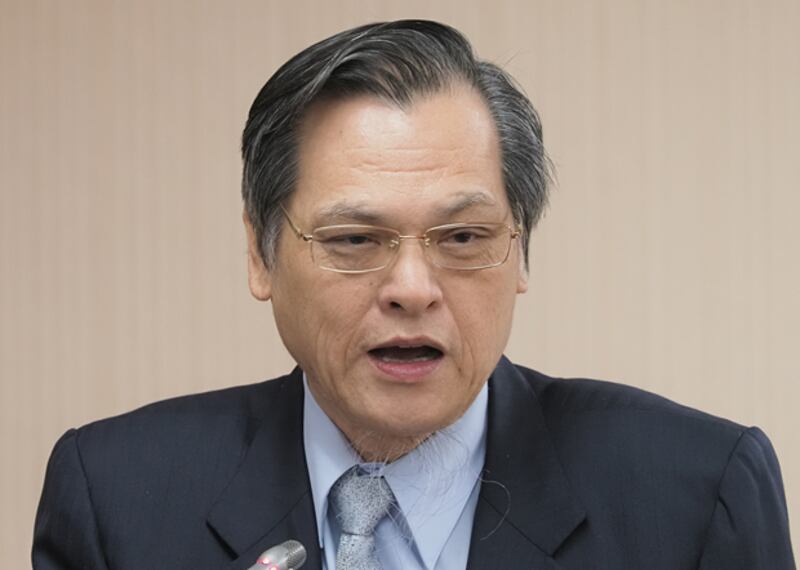 2020年2月5日,陸委會主委陳明通︰提升中國和港澳旅遊示警層級,呼籲民眾不要前往疫區。(鍾廣政 攝)