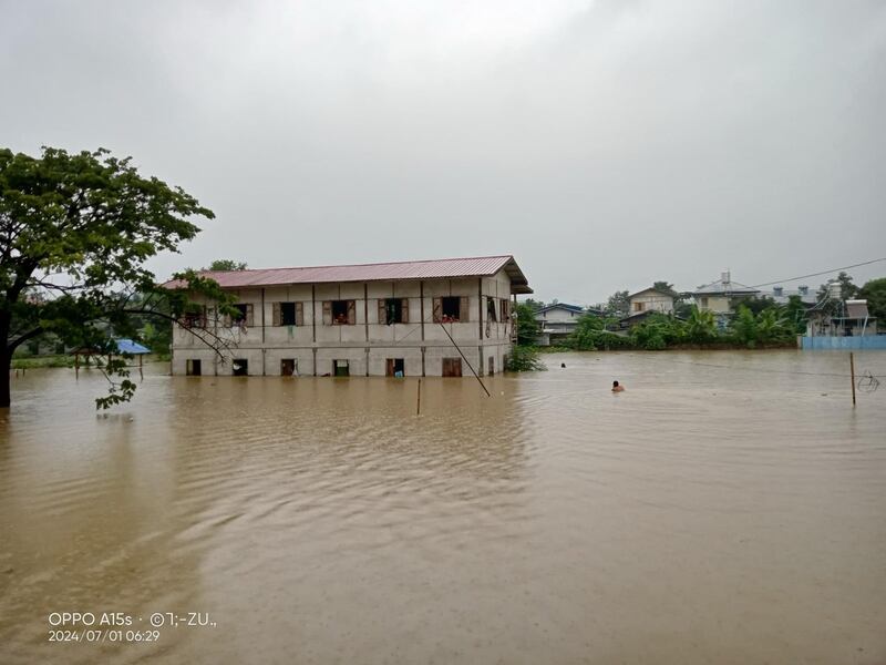 မြစ်ကြီးနားမြို့တွင် ရေကြီးမှုအား ၂၀၂၄ ခုနှစ်၊ ဇူလိုင်လ ၁ ရက်နေ့က တွေ့ရစဉ်။ (Citizen Photo)