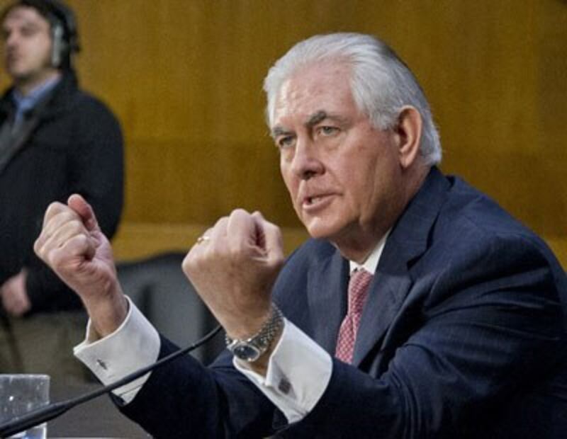 Ông Rex Tillerson Wayne, cựu chủ tịch và giám đốc điều hành của ExxonMobil, là người được đề cử chức vụ Bộ trưởng Ngoại giao Hoa Kỳ. Ảnh chụp tại Capitol Hill, Washington, DC ngày 11/1/2017.