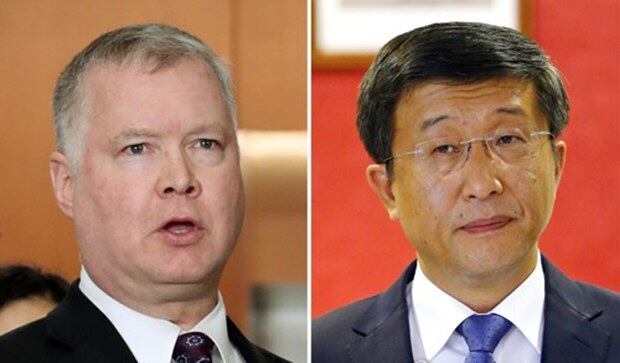 스티븐 비건 미국 국무부 대북정책 특별대표(왼쪽)가 6일 평양에서 북한 측 카운터파트인 김혁철 전 스페인 주재 북한대사(오른쪽)와 북미정상회담 실무협상을 가질 예정이다. 