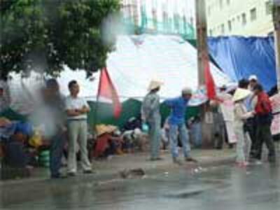 LandProtest200.jpg