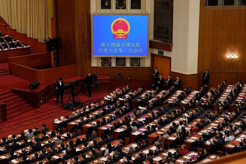 2024年3月11日,中国第十四届全国人民代表大会第二次会议在北京人民大会堂举行闭幕会。(美联社)