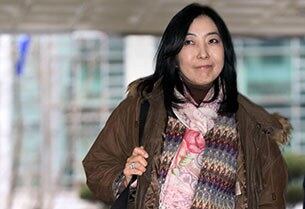 '종북 토크쇼' 논란으로 경찰에 고발된 재미동포 신은미씨가 14일 오후 경찰 조사를 받기 위해 서울지방경찰청으로 출두하고 있다.