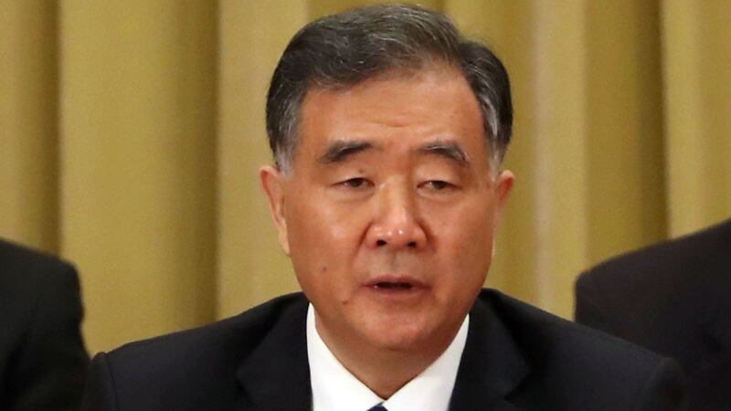 中国全国政协主席汪洋汪洋鼓吹西藏全面普及汉字和普通话，使人关注当地藏语文教育面临的困境。（资料图/AP）