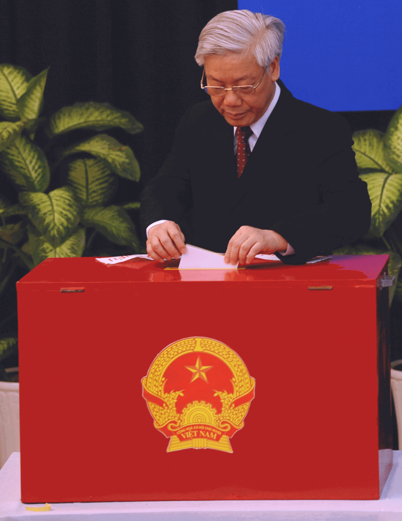 Hình minh họa. Tổng Bí thư Nguyễn Phú Trọng bỏ phiếu ở Hà Nội hôm 22/5/2011