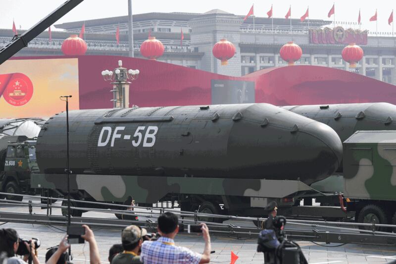 Tên lửa DF-5B của Trung Quốc tại lễ diễu binh hôm 1/10/2019