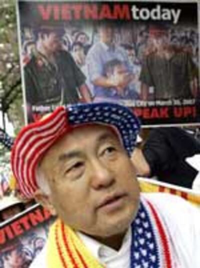 VnAmericanTrietProtest150.jpg
