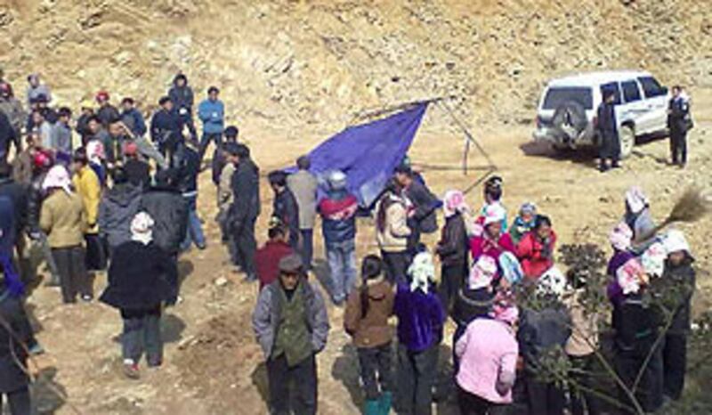 Guizhou_Mine_Villagers03162012_305.jpg