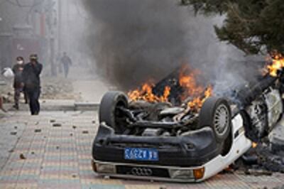 lhasa_caronfire-200.jpg