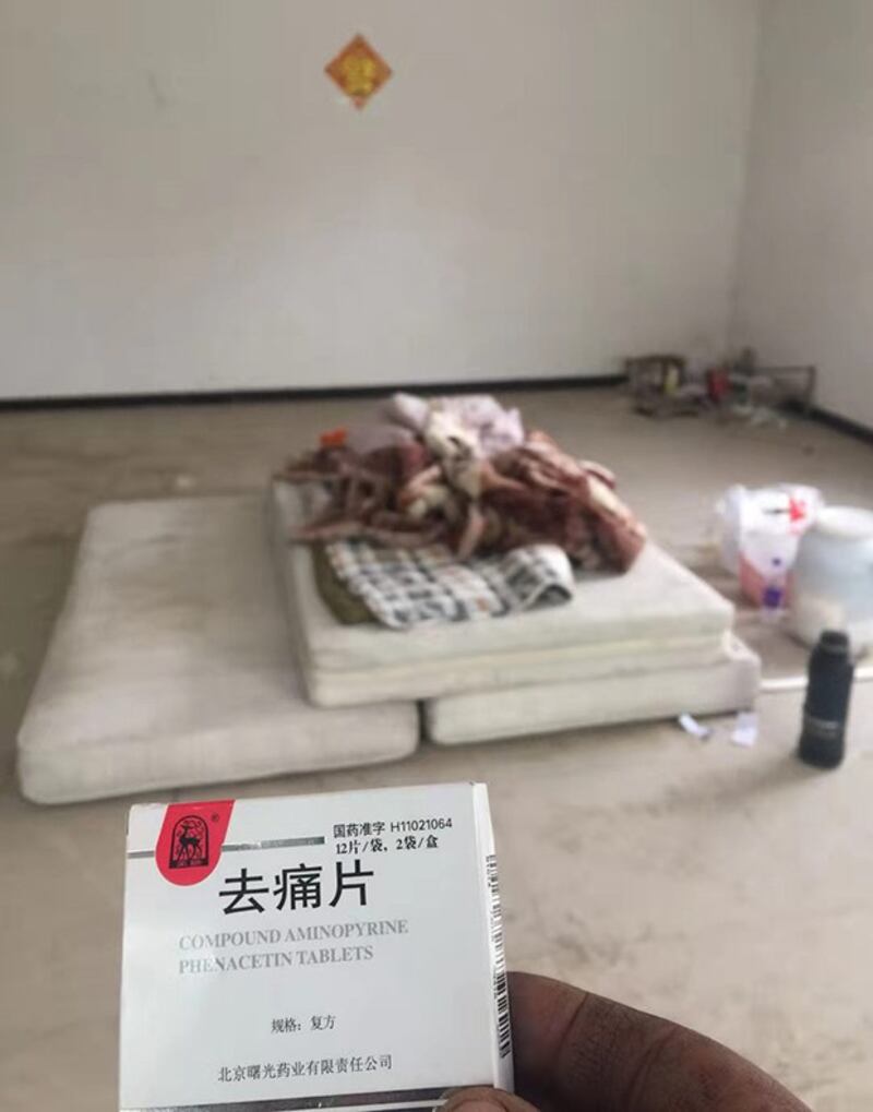 2021年4月24日,张蒙被带走后发布的照片,小区业主认为这展示了他被关押的地点。(小区业主提供,独家首发)