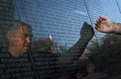monument_communism-200.jpg