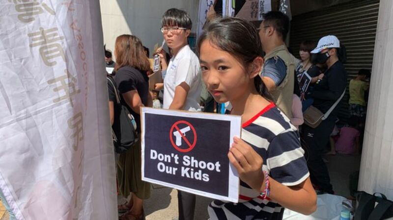 自学小六生杨澂昀说，面对恶意政权不该沉默。(记者 黄春梅摄)