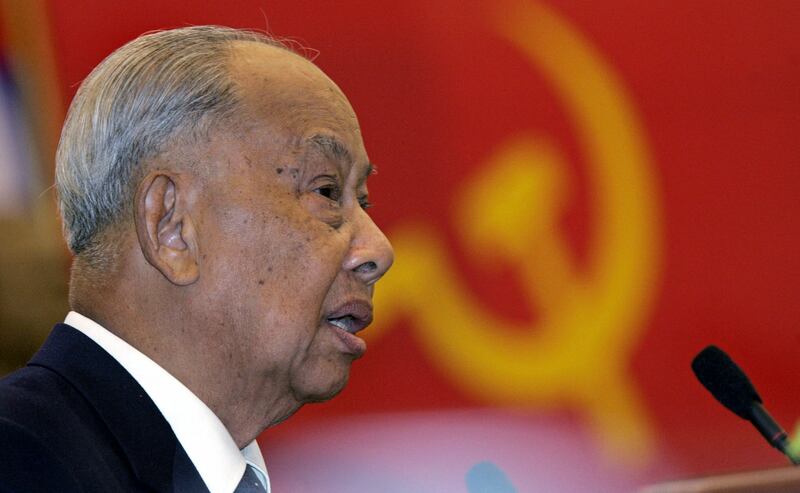 President Khamtay Siphandone in 2006, the final year of his presidency. Khamtay's son is the current prime minister, and his daughter is the current vice president. Another son finished his term as mayor of Vientiane in March.

would later hold top political offices including his sons as prime minister and mayor of Vientiane, and his daughter as vice president.
