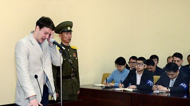 북한이 억류한 미국인 대학생 오토 웜비어가 재판받는 모습.