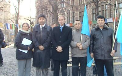Harry-Fan-Bommel-ependi-uyghurlar-bilen-385.jpg