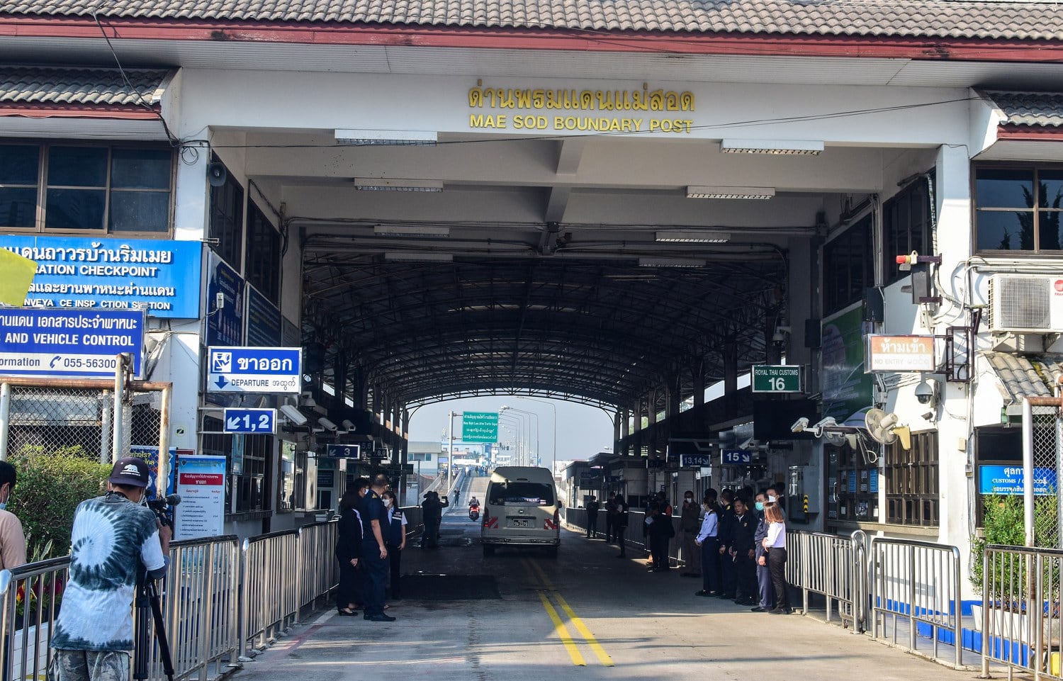 Major land border crossing between Myanmar and Thailand reopens after 3 years