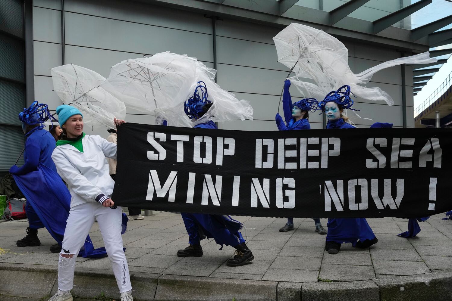 US takes step towards deep sea mining in international waters
