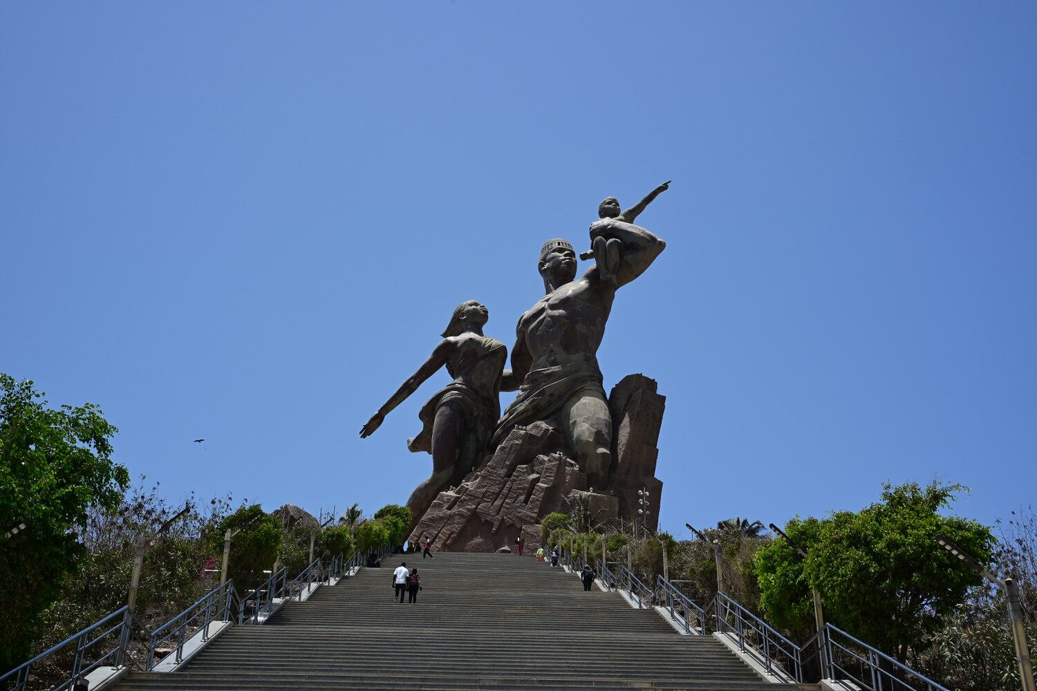 세네갈에 남겨진 북한 노동자 “조국에서 오라고 해야 가죠”