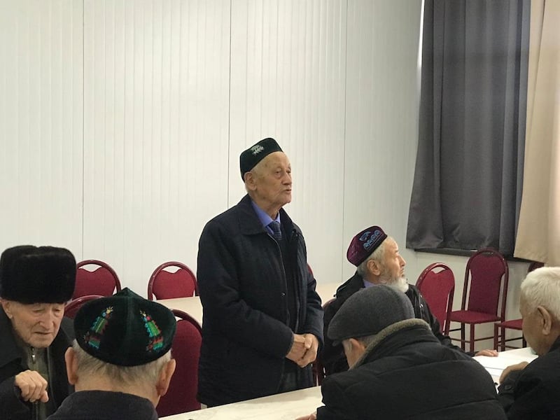 ئۇيغۇر ئاكادېمىيەسىنىڭ مۇئاۋىن رەئىسى، پەلسەپە پەنلىرىنىڭ نامزاتى ئەكبەرجان باۋۇدۇنوف سۆزلەۋاتىدۇ.2023-يىلى 12-نويابىر، نوۋپوكروۋكا