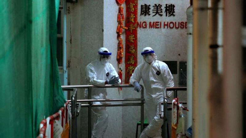 新冠疫情下的香港医务工作者（美联社）