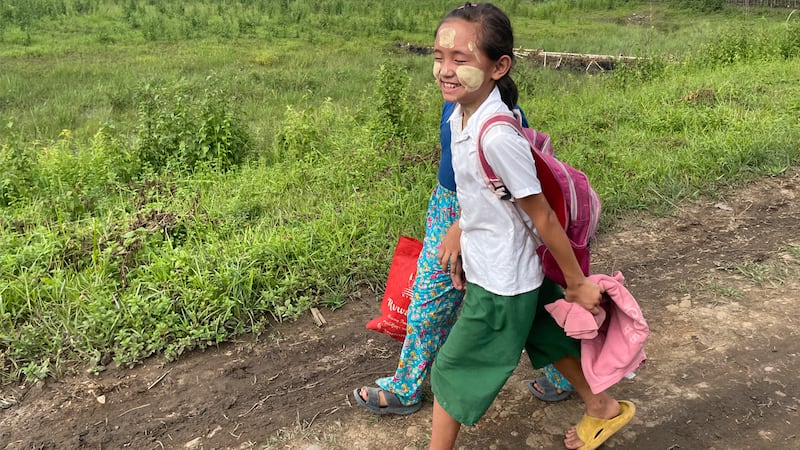 ပူတာအိုမှ စစ်ဘေးဒုက္ခသည် ကလေးငယ်များအား ၂၀၂၃ ခုနှစ် သြဂုတ်လ ၁၇ ရက်နေ့က တွေ့ရစဉ်။ (Photo: RFA)