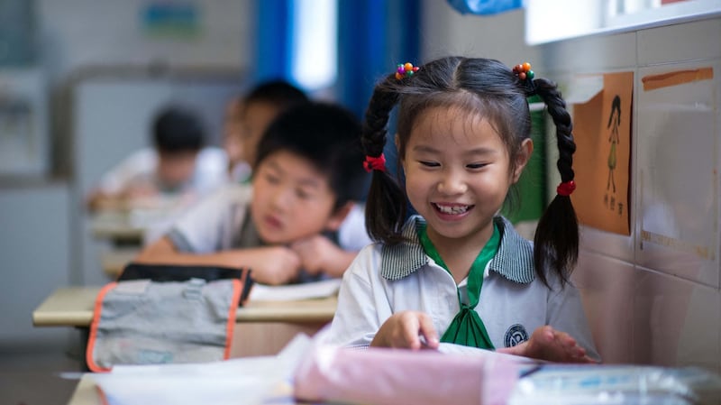 学用品是学童沾染塑化剂的途径之一。（法新社）
