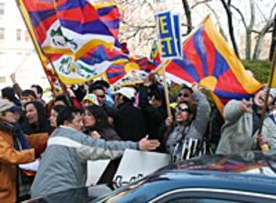 080321-TibetUS_200.jpg