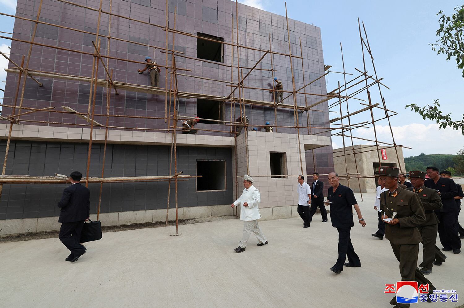 North Korea puts doctors and nurses to work on hospital construction