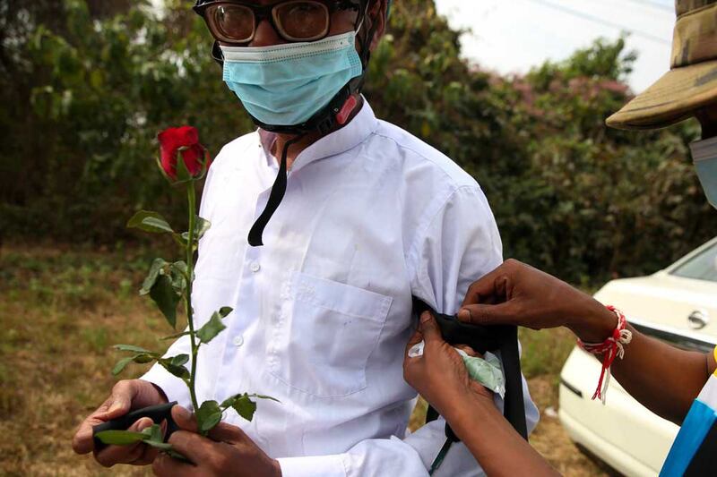 https://www.rfa.org/english/multimedia/myanmar-death-protest-gallery-02222021182753.html/myanmar_funeral022121_005.jpg