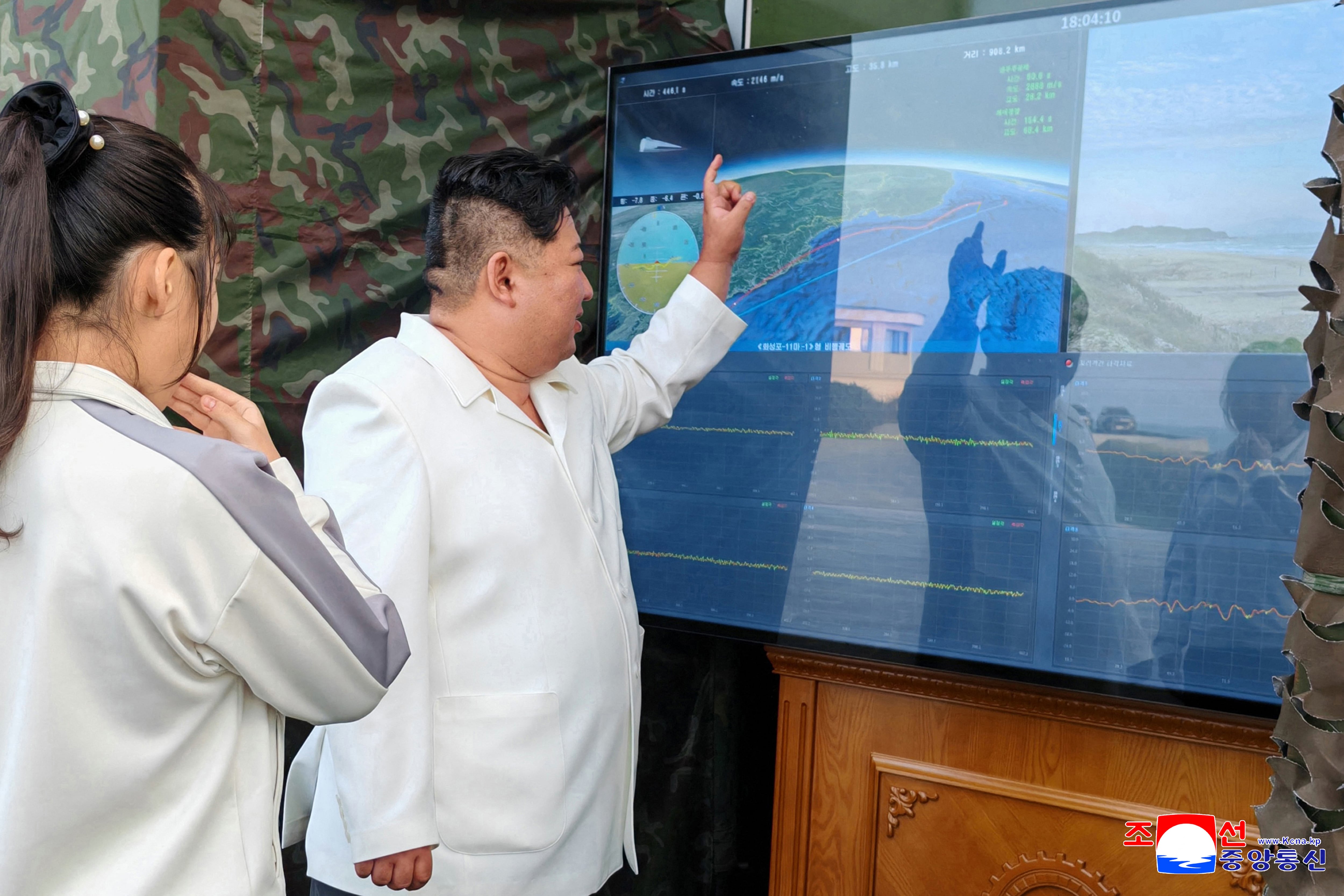 북한 “AI로 저고도서 궤도 변경”…전문가 “AI 기술 제한적”