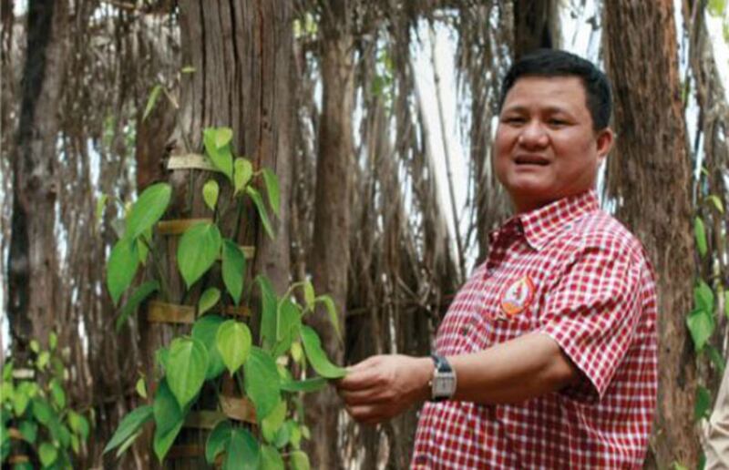លោក​ឧកញ៉ា ទ្រី ភាព។ 