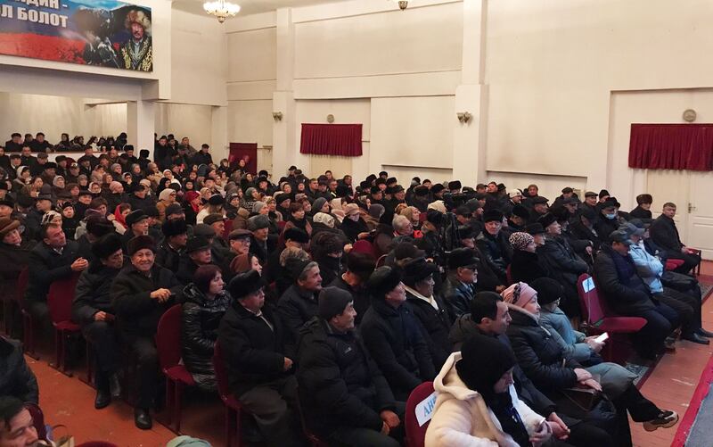 قىرغىزىستان ئۇيغۇرلىرى «ئىتتىپاق» جەمئىيىتىنىڭ 11-قۇرۇلتىيىغا قاتناشقان ۋەكىللەر. 2025-يىلى 12-يانۋار، بىشكەك.