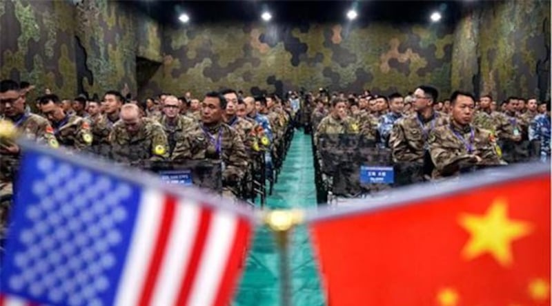 中国《新时代的中国国防》白皮书指出,中美两军关系保持总体稳定。图为2018年11月中美两军在南京市举行灾害管理交流(DME)。(路透社)