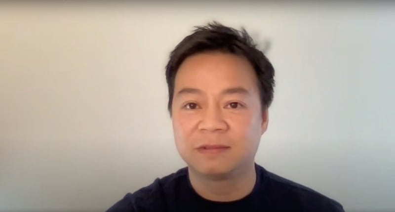 紀錄片導演Alan表示,親身見證2019年的各種抗爭後,自己出現創傷後遺症,故花兩年時間製作紀錄片,盼觀眾向自己作「靈魂烤問」。 (胡彗藍 攝).png