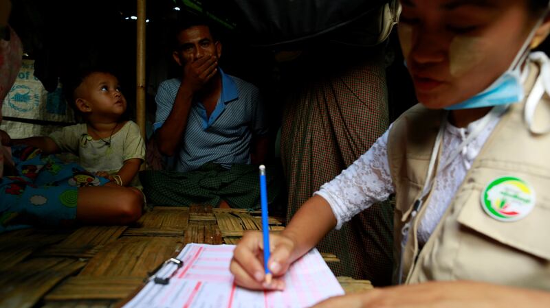 2014-04-01T120000Z_43251107_GM1EA4115U701_RTRMADP_3_MYANMAR-CENSUS.jpg
