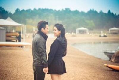 Ca nhạc sĩ trẻ Khắc Việt trong video clip Đừng Cố Yêu. Courtesy FB Khắc Việt.
