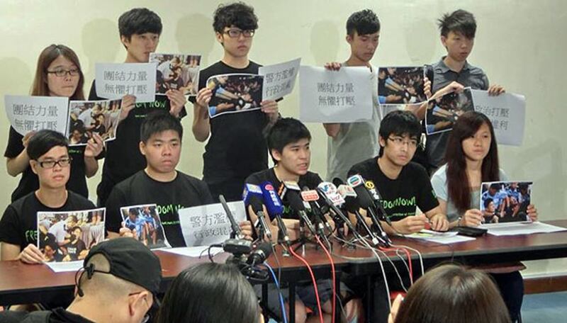 2014年7月4日,香港專上學生聯會召開記者會表示,如果中央決定推行有篩選的普選,相信八、九月才是適當“佔中”時機。(學聯提供)