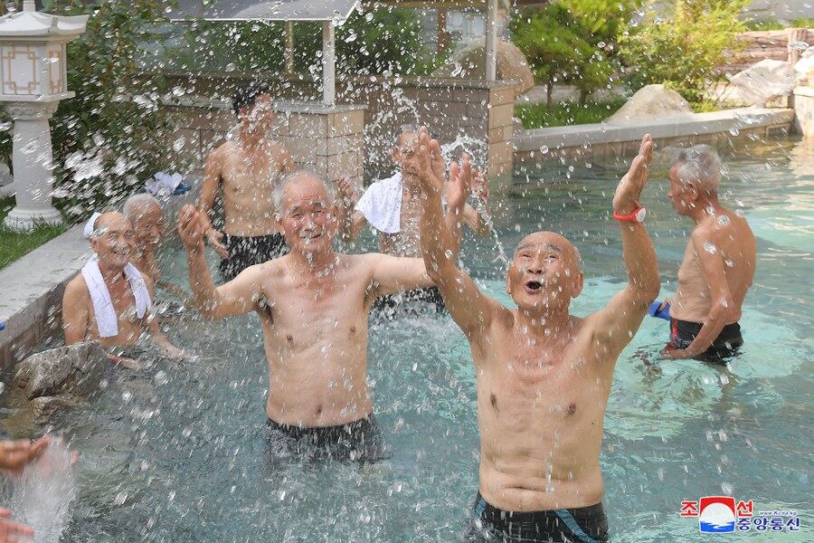 평안남도 양덕군 양덕온천문화휴양지.