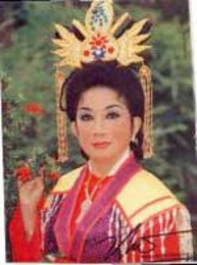 Nữ nghệ sĩ Thanh Thanh Hoa. Hình của Soạn giả Nguyễn Phương.