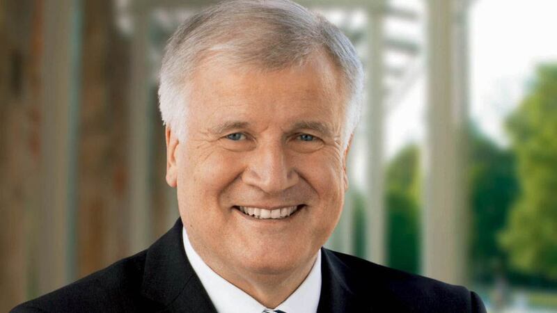 德國內政部長澤霍夫(Horst Seehofer)近日接受德國媒體採訪時稱,如果沒有華為,德國很難在短時間內建成5G,並有球不願因某種可能性就將華為排除在外。(德國政府官網)