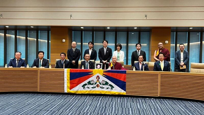 Zeekgyab Rinpoche Appeals to Japanese parliamentarians (1).jpg