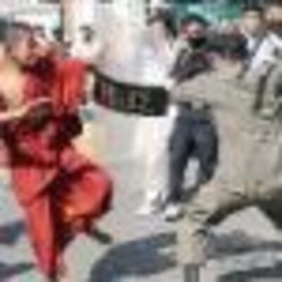 CambodiaPolice_Protesters75.jpg